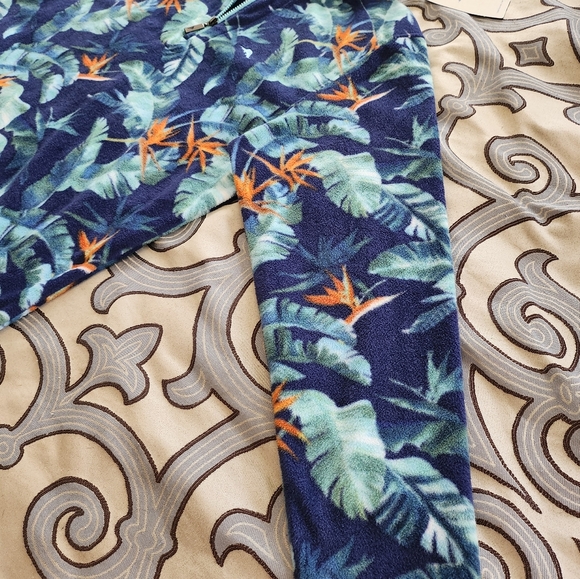 SOLD! Tommy Bahama 1/4 Zip Mock Coller Tropical pattern Fleece pullover- Size L - Picture 5 of 12